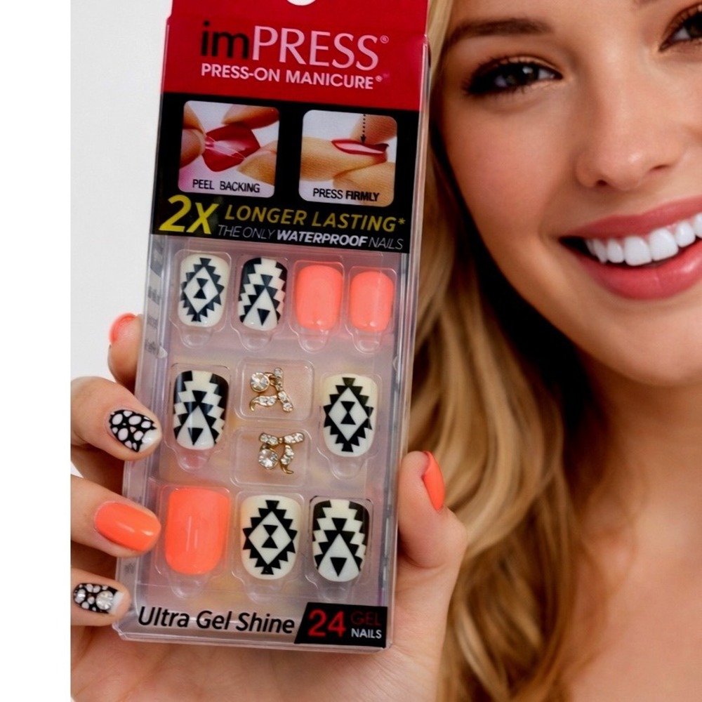 imPRESS Press On Manicure Ultra Gel Shine 24 Gel Nails Coral‎ Aztec Design 93-49